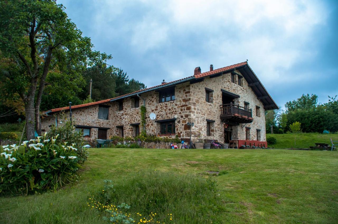 Apartamentos Rurales Larrago Busturia Exteriör bild