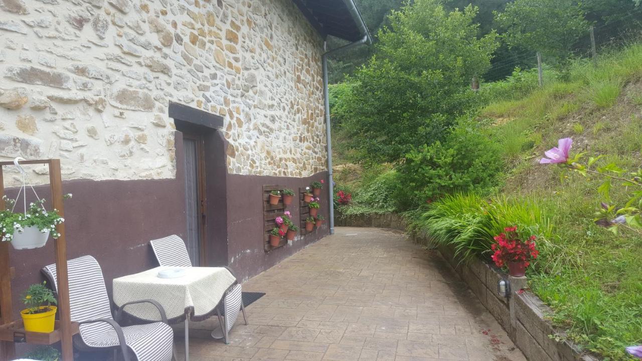 Apartamentos Rurales Larrago Busturia Exteriör bild